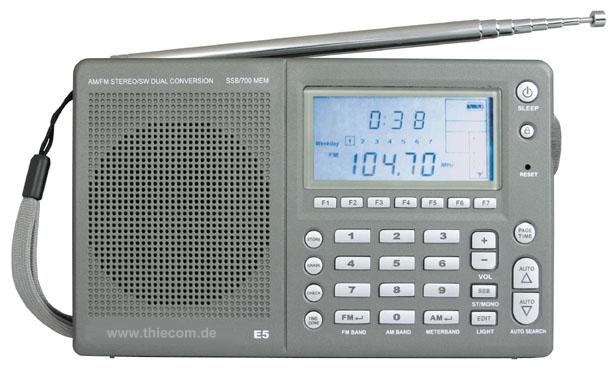 Krátkovlnný rádiový přijímač E5
