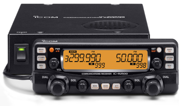 Rádiový přijímač ICOM IC-R2500